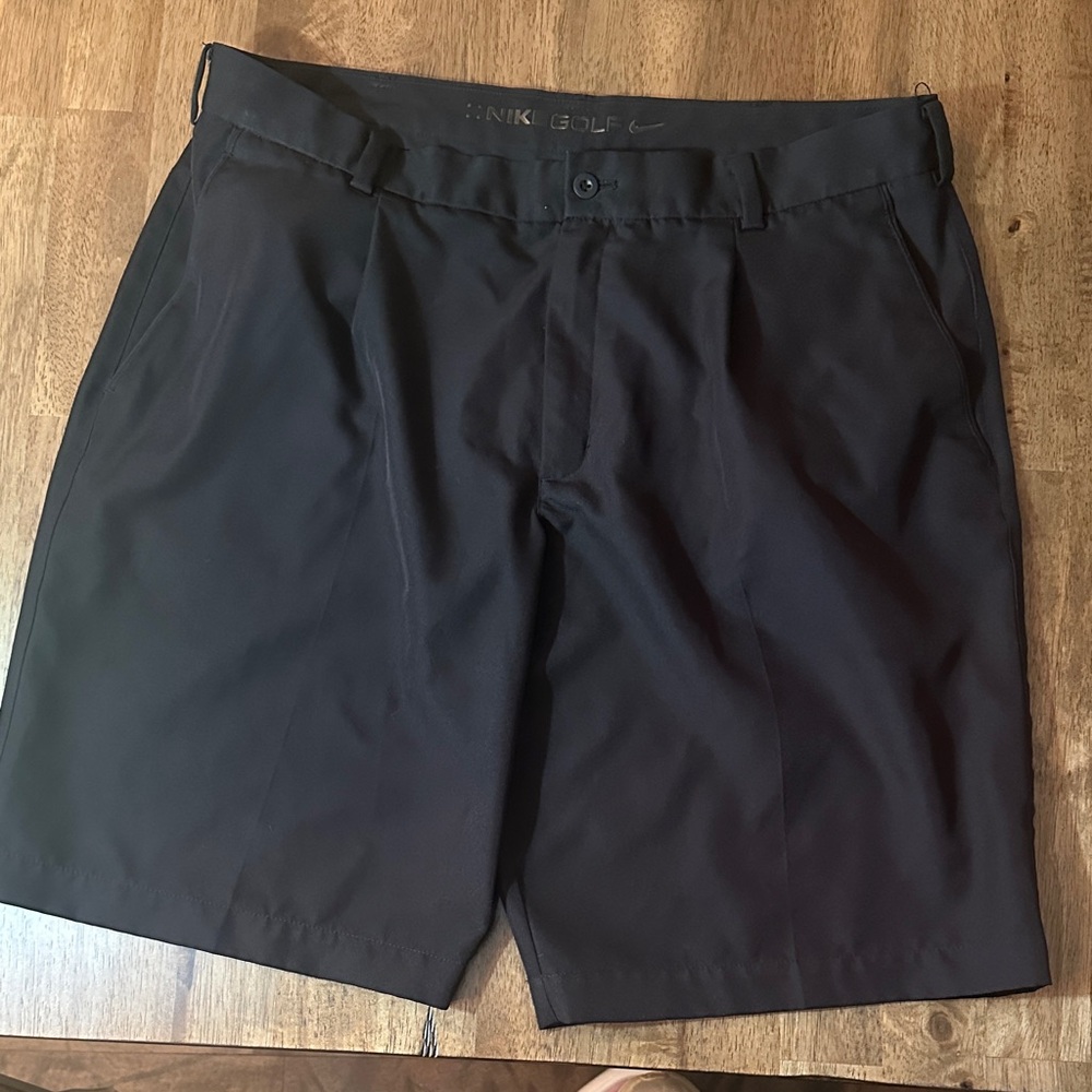 Nike Men's Black Golf Performance Shorts Size 36